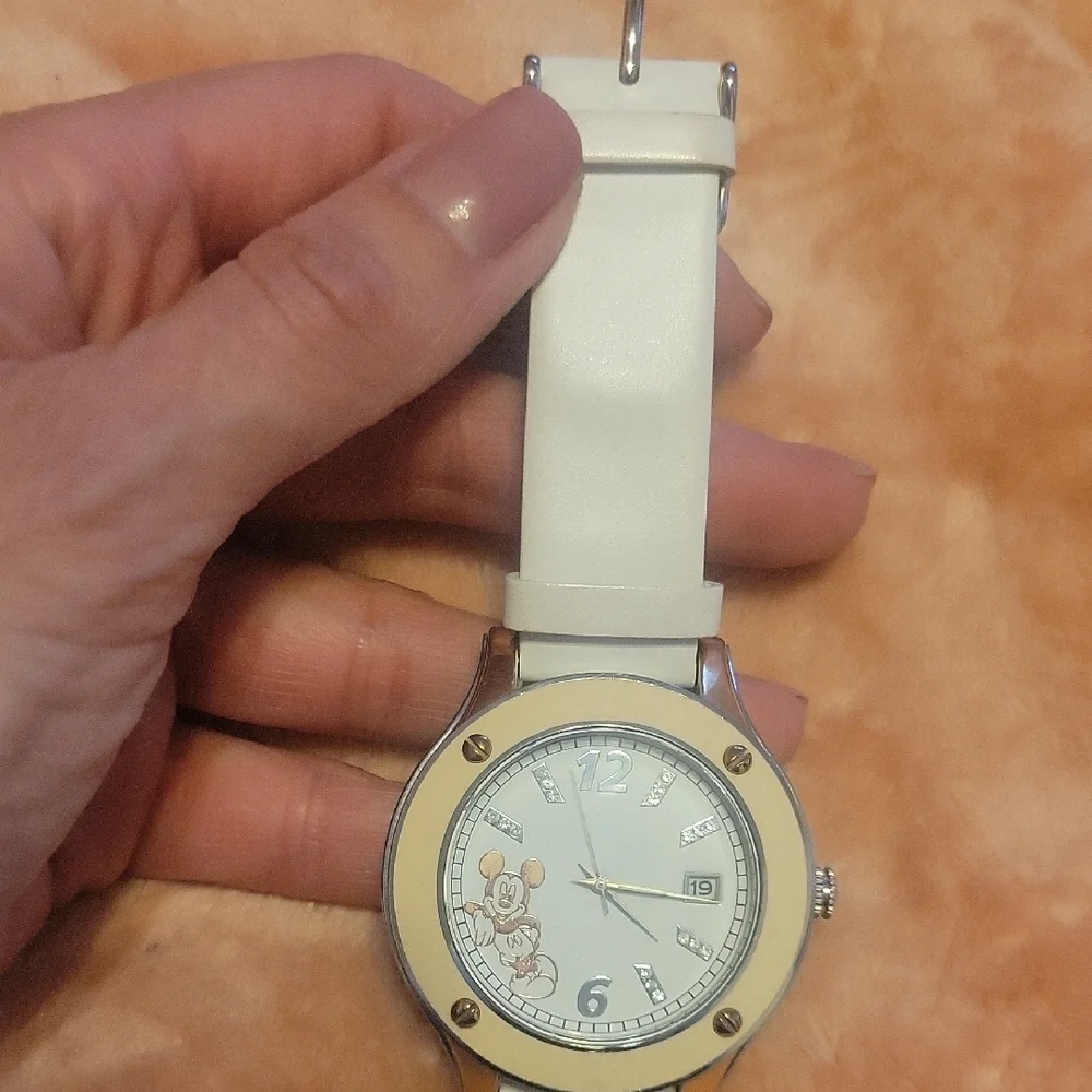 Mickey Mouse Parks Cram‎ Color Vintage Watch with Enamel Detail EUC